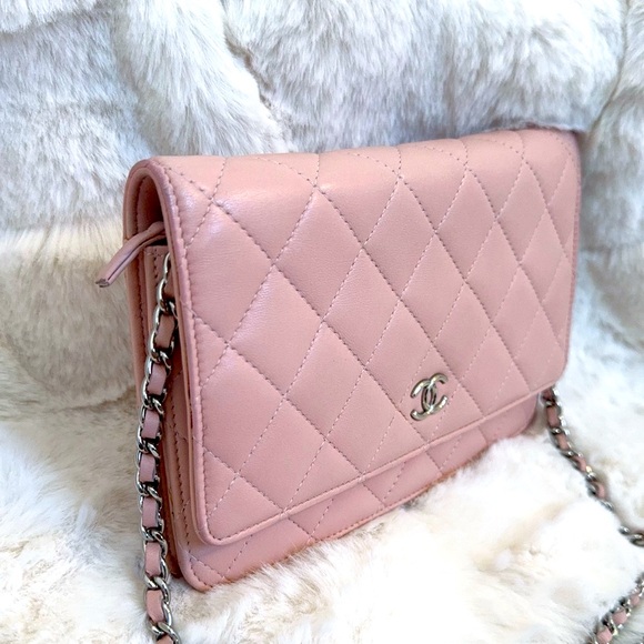 Chanel Pink Lambskin Classic Wallet on Chain - Picture 4 of 14